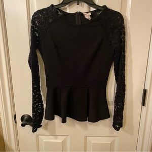 Lace Sleeve Peplum Long Sleeve Top